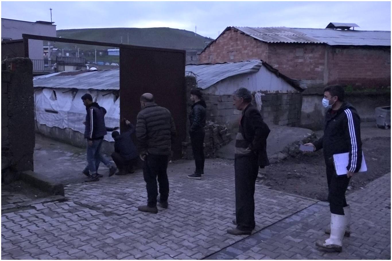 Diyarbakır Çarıklı köyünde hasar tespit çalışmasına başlandı Diyarbakır Çarıklı köyünde hasar tespit çalışmasına başlandı